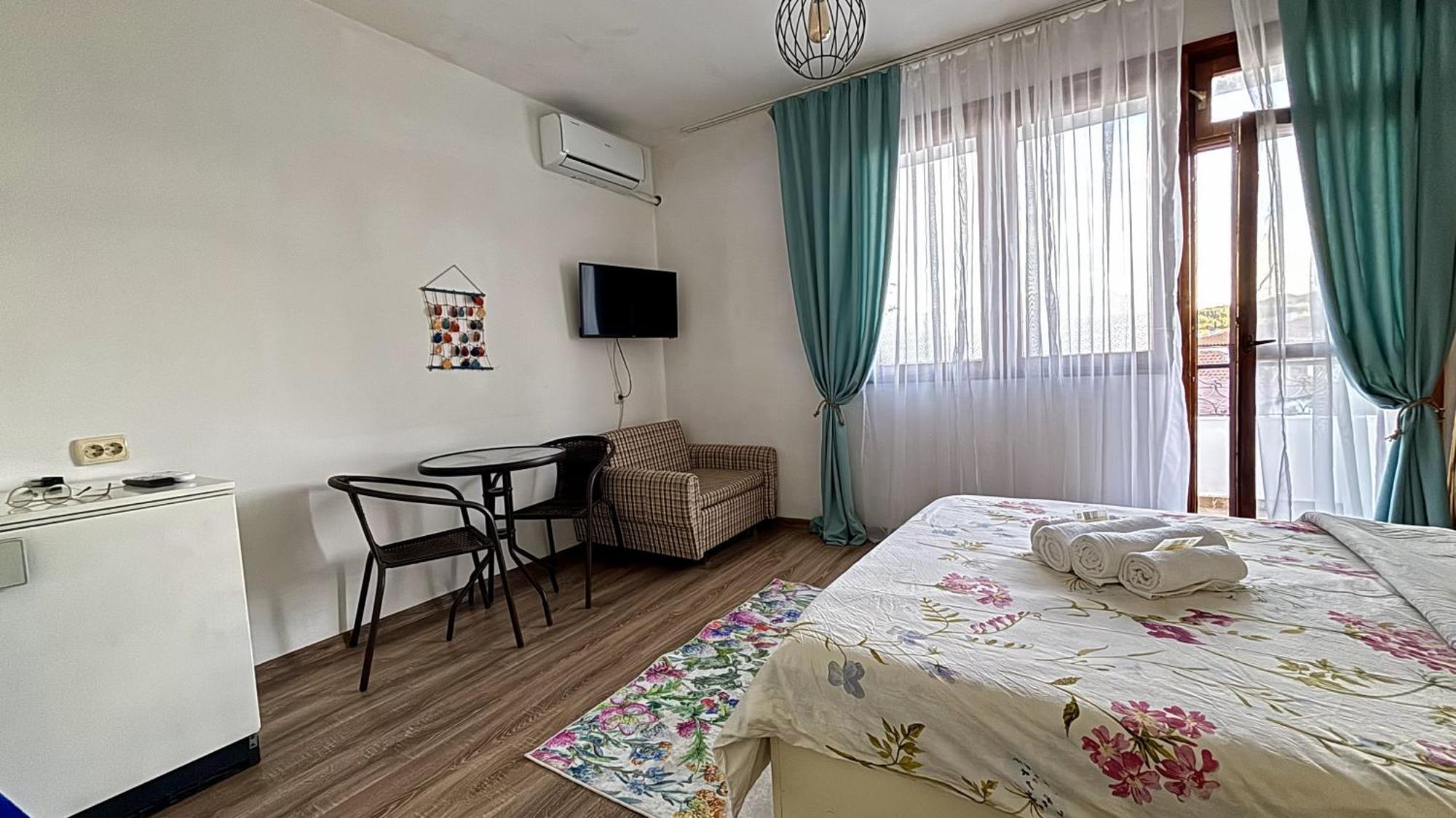 Guest House Hei Taka Созополь Екстер'єр фото